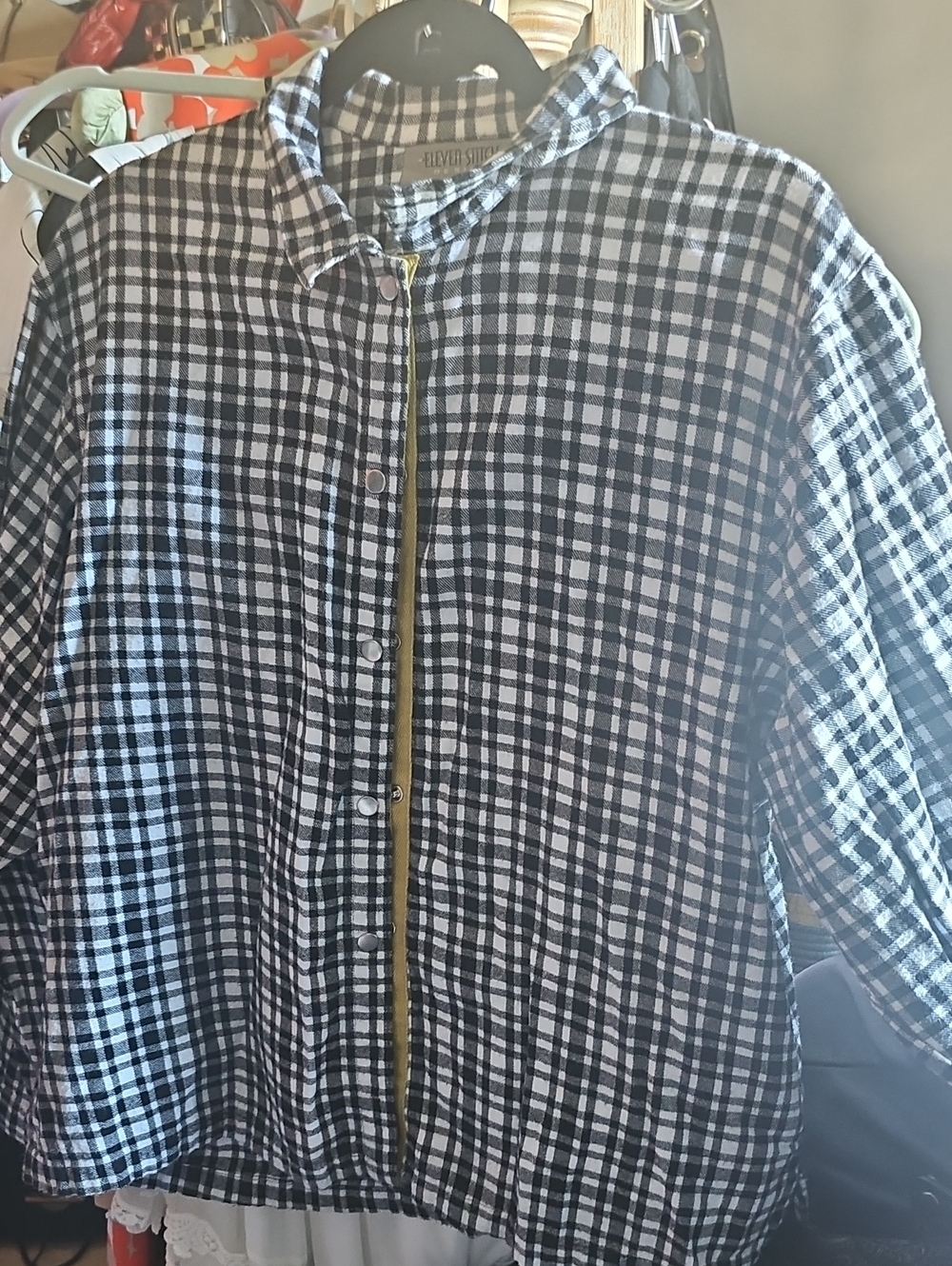 Eleven Stitch Blk/white Checker Top